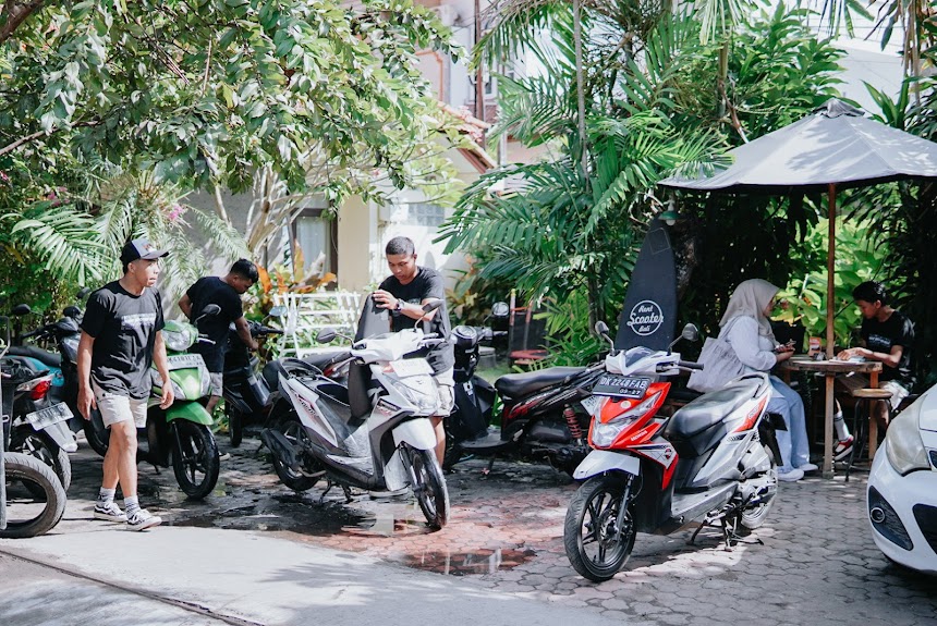 Rental motor untuk orang lokal di Bali